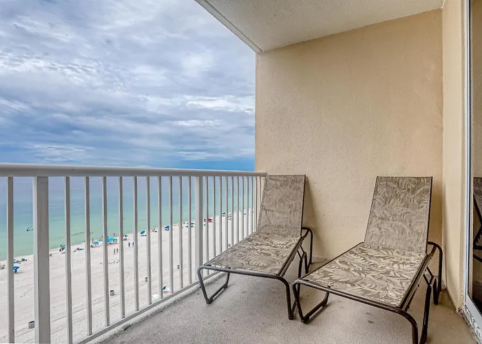Majestic Beach Resort Tower 1-711
