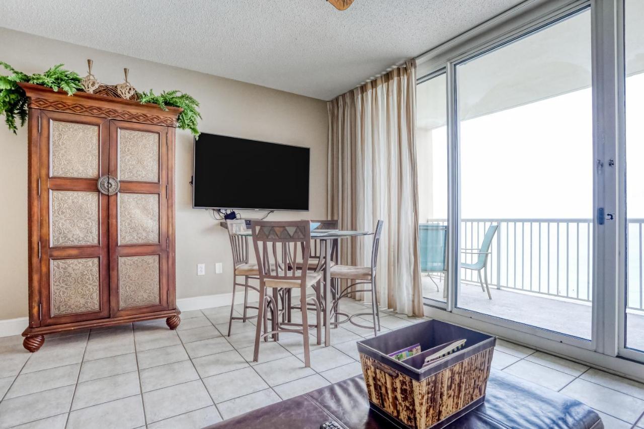 Apartment Majestic Tower 1-711